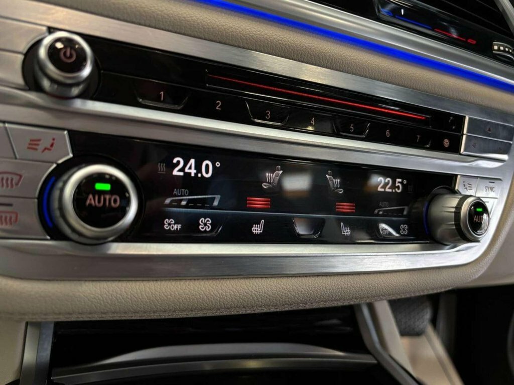 BMW 7 Series M Sport Black #38