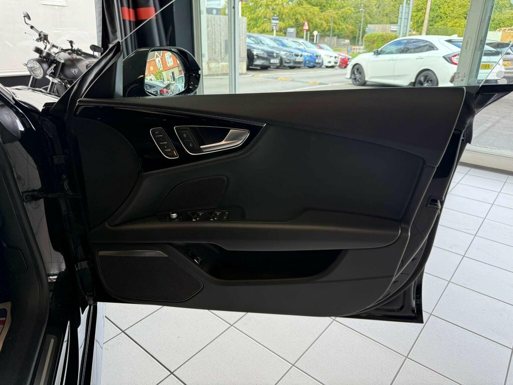 Audi A7 Sportback Tdi Quattro Black Edition 5-Door White #40