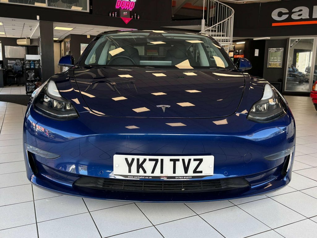 Tesla Model 3 Saloon Blue #4