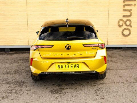 Vauxhall Astra Hatchback Yellow #6