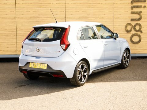 MG MG3 Hatchback Silver #2