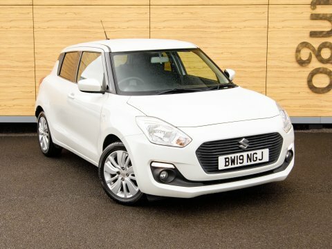 Suzuki Swift Hatchback White
