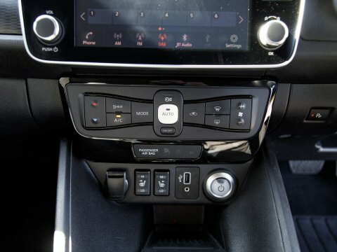 Nissan Leaf 110Kw N-connecta 40Kwh Grey #29