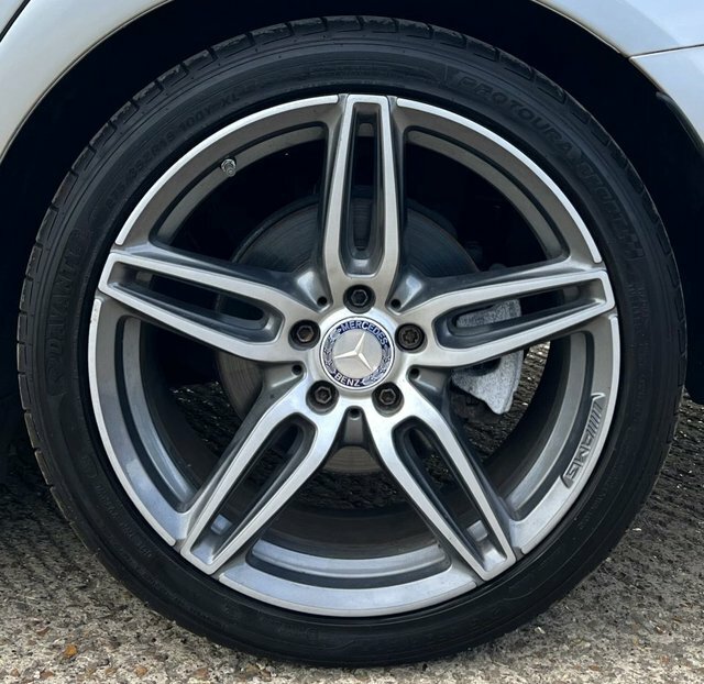 Mercedes-Benz E Class 4.0L 4.0 E63 V8 Biturbo Premium Saloon Petro Blue #14