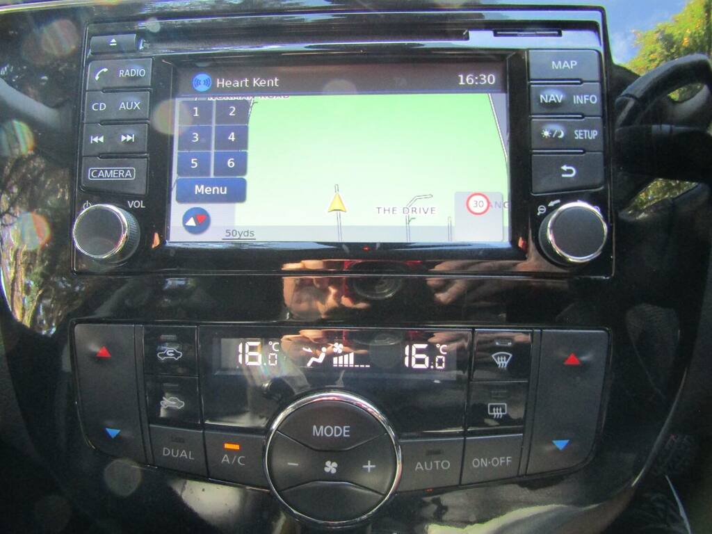 Nissan Pulsar 1.2 Dig-t Tekna Xtronic Blue #2