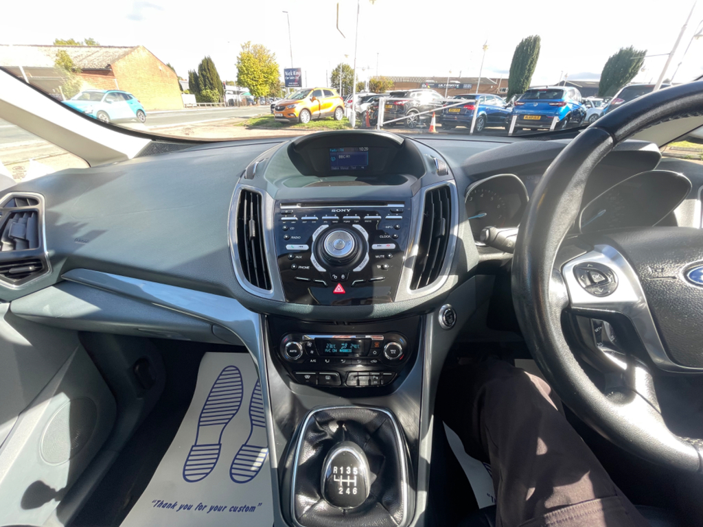 Ford Grand C-Max Grand C-max Zetec Tdci 115 White #18