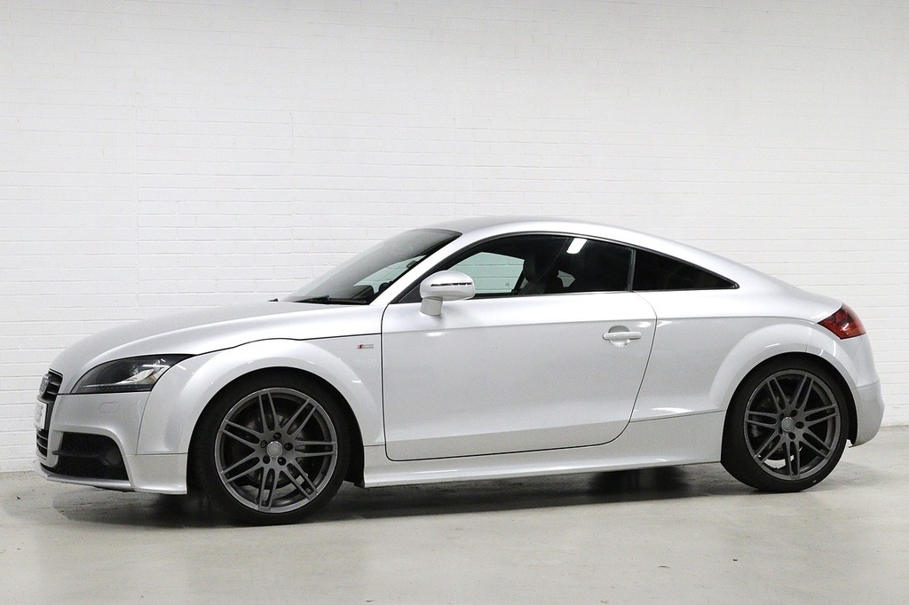 Audi TT Tfsi Black Edition Silver #4