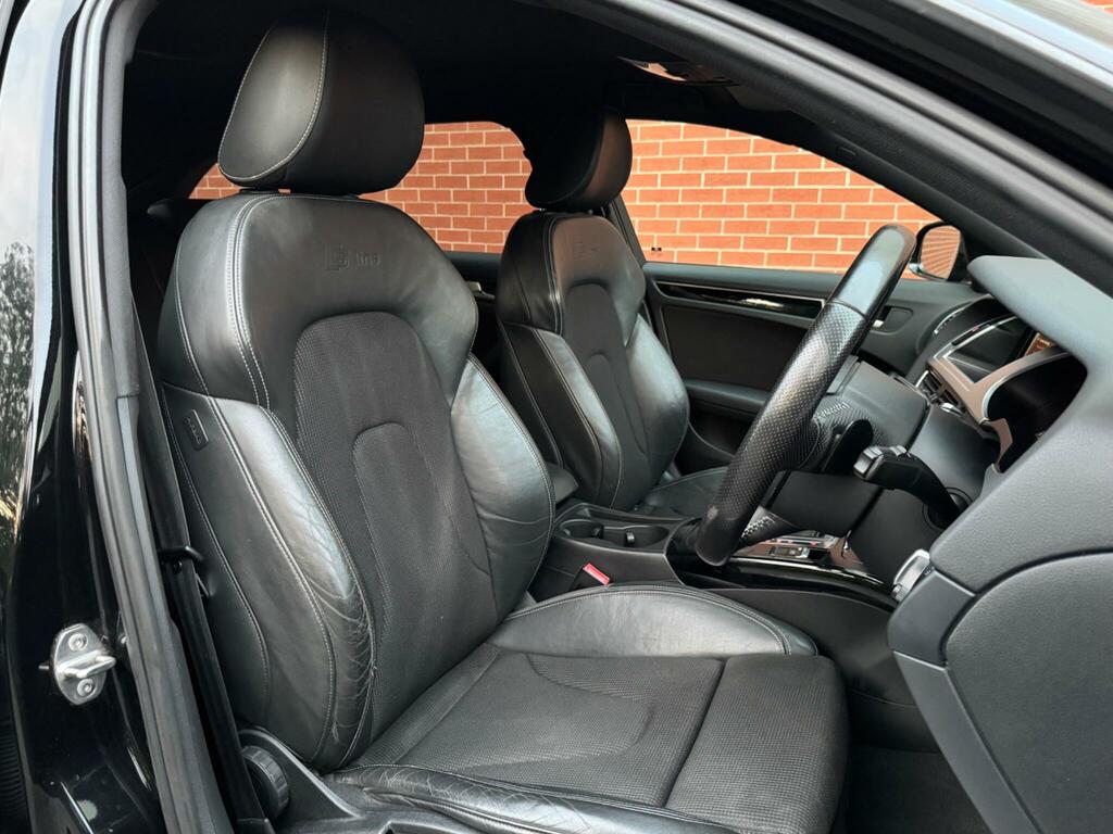 Audi A4 Avant Black Edition Black #4