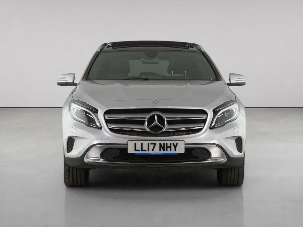 Mercedes-Benz GLA Class 2.1 Gla200d Sport Premium Plus Suv Ma Silver #5