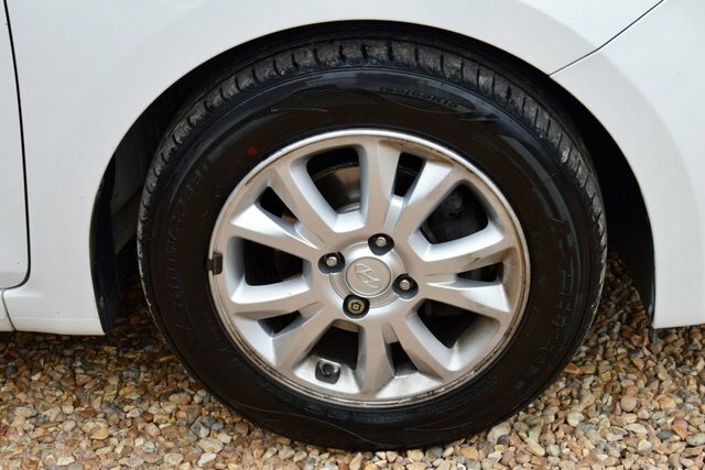 Hyundai I20 Mpi Premium Silver #15