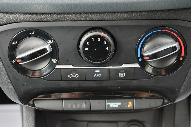 Hyundai I20 Mpi Premium Silver #39