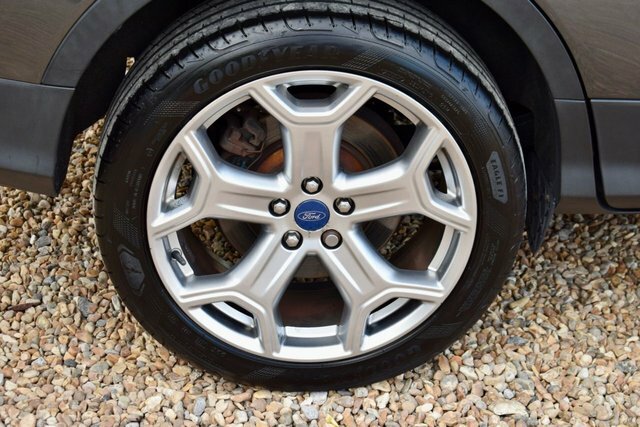 Ford Kuga Suv 2.0 Tdci Ecoblue St-line Euro 6 Ss 201 Black #17