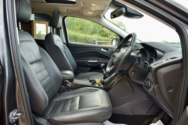 Ford Kuga Suv 2.0 Tdci Ecoblue St-line Euro 6 Ss 201 Black #25