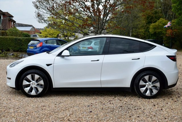 Tesla Model Y Motor Long Range Suv White #4