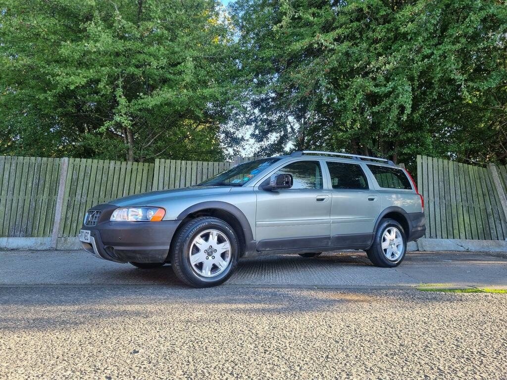 Volvo XC70 2.4 D5 Se Geartronic Awd Green #3