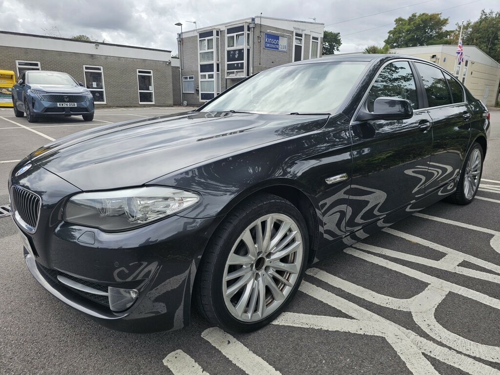 BMW 5 Series 530D Se Touring Blue #7