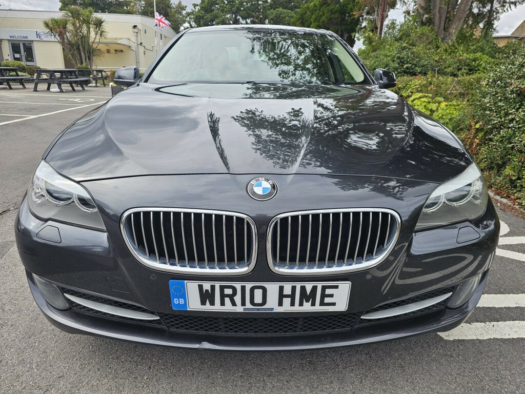 BMW 5 Series 530D Se Touring Blue #6