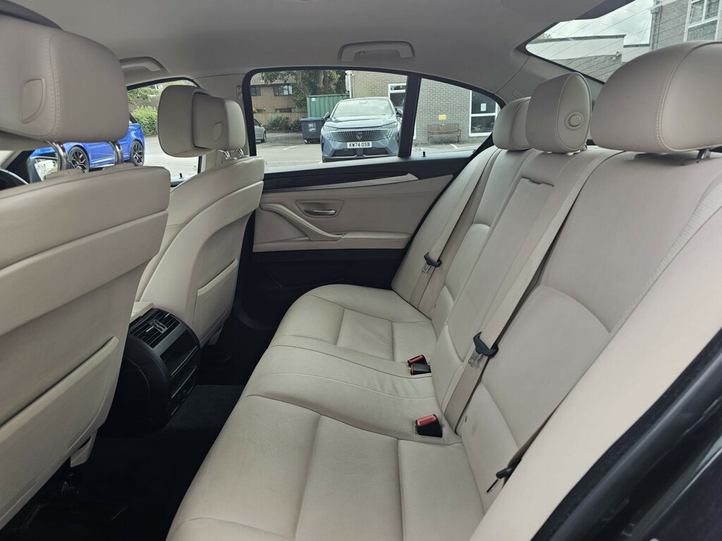 BMW 5 Series 530D Se Touring Blue #16
