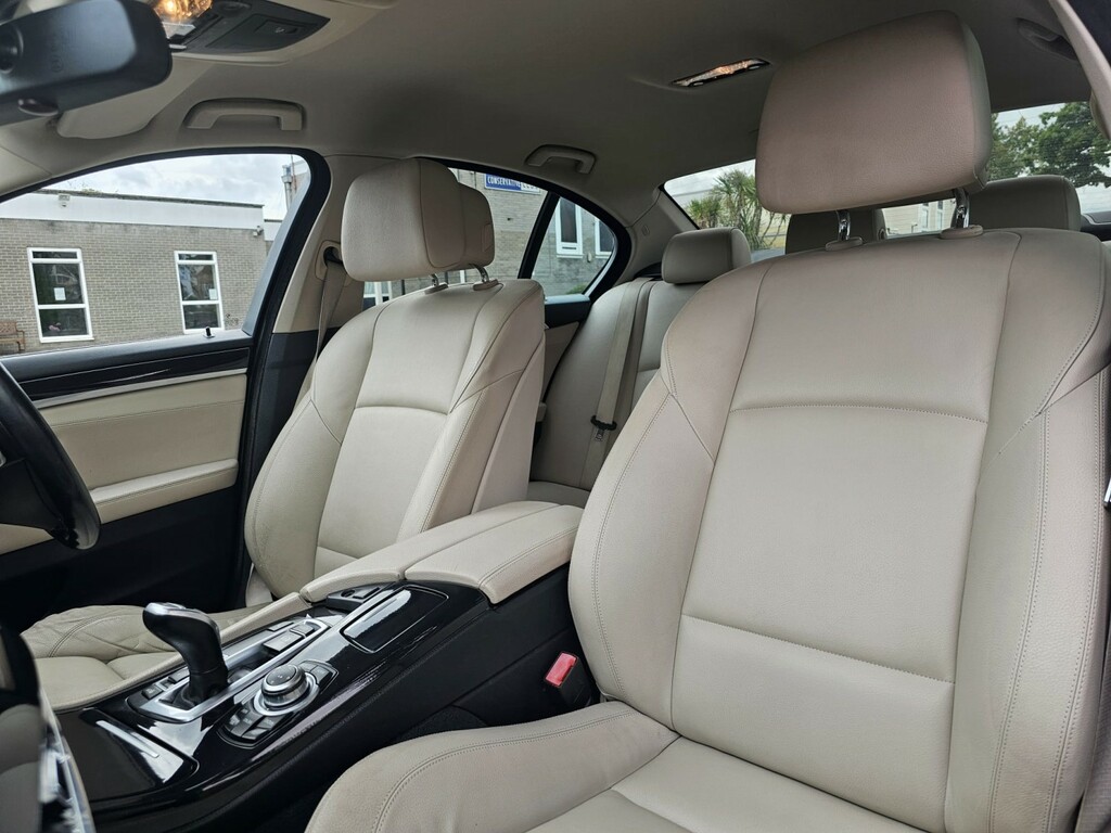 BMW 5 Series 530D Se Touring Blue #15