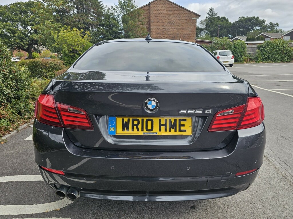 BMW 5 Series 530D Se Touring Blue #10