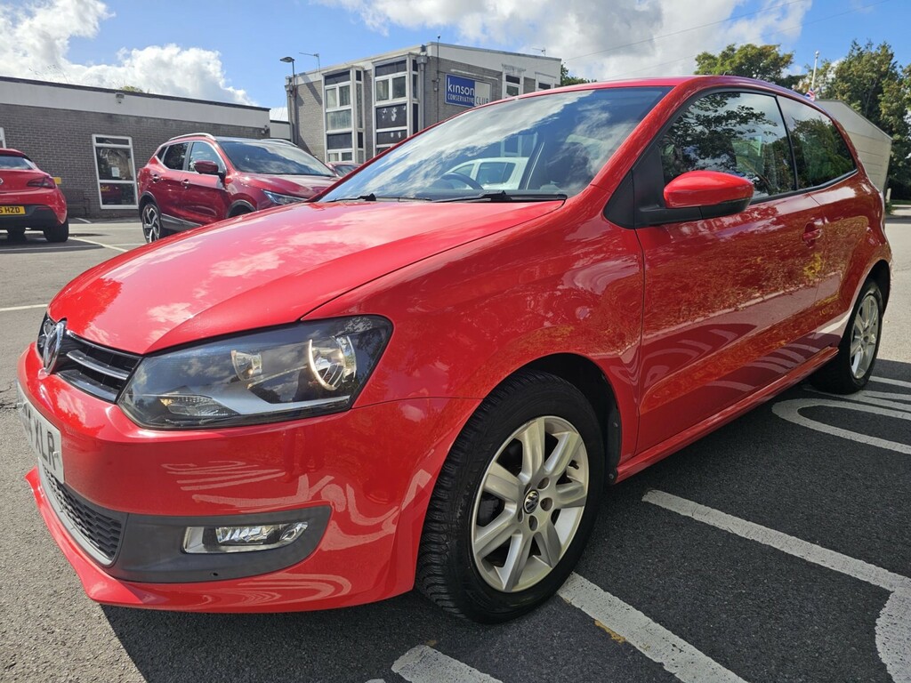 Volkswagen Polo Hatchback 1.4 Match Edition 2014 Red #4