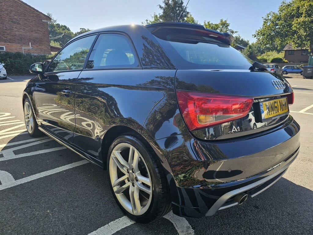 Audi A1 1.6 Tdi S Line Black #5