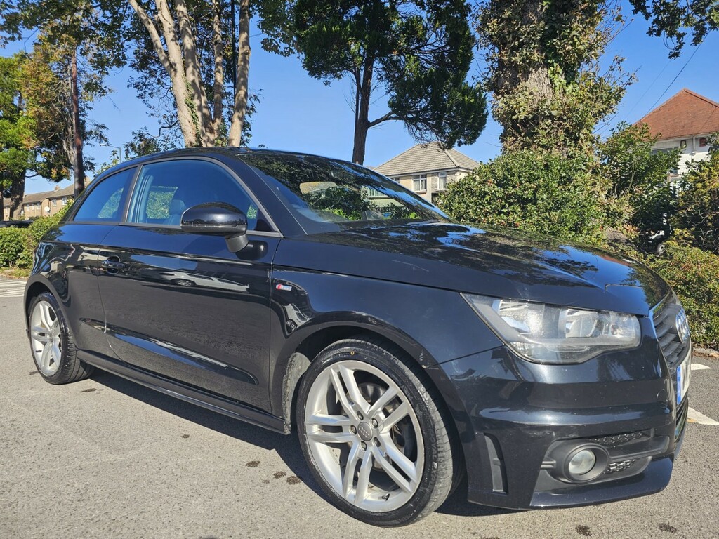 Audi A1 1.6 Tdi S Line Black #2