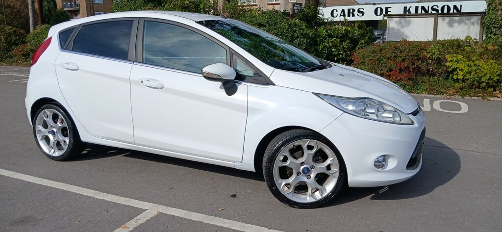 Ford Fiesta 1.2 Zetec 81 Bhp White #1