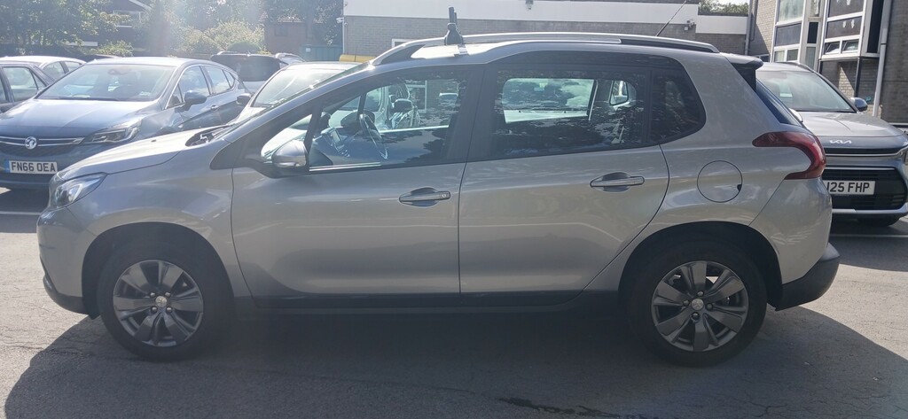 Peugeot 2008 1.2 Puretech Active Grey #5