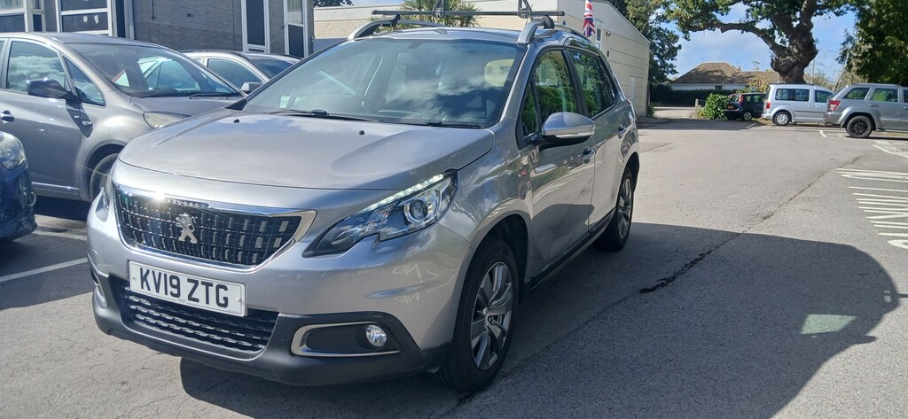 Peugeot 2008 1.2 Puretech Active Grey #4