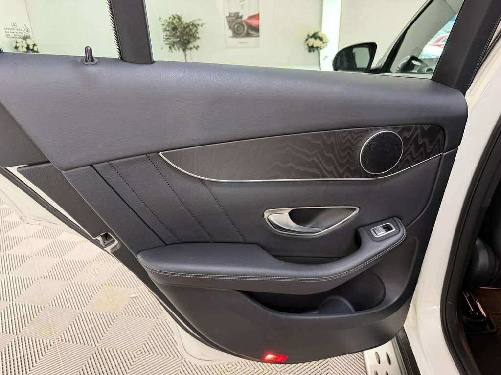 Mercedes-Benz GLC Class Glc 250 D 4Matic Amg Line Premium Silver #23