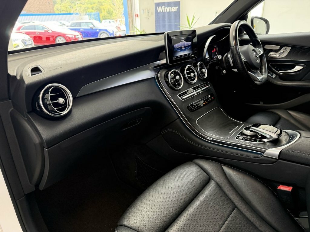 Mercedes-Benz GLC Class Glc 250 D 4Matic Amg Line Premium Silver #28