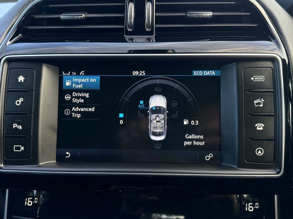 Jaguar XE 2.0D Prestige Euro 6 Ss Black #44