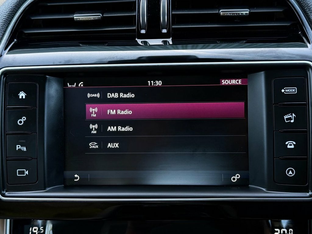 Jaguar XE 2.0D Portfolio Euro 6 Ss Black #35