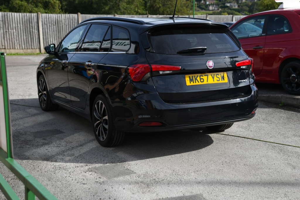 Fiat Tipo 1.4 T-jet 120 Lounge MK67YSW Black #5