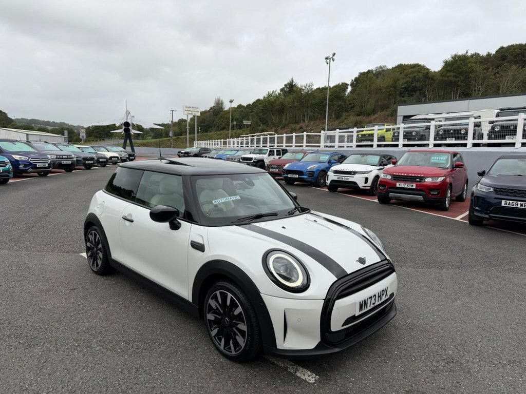 Mini Hatch F55 Mini 5-Door Hatch Cooper S Sport Lci II Black #1