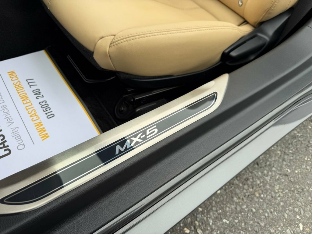Mazda MX-5 2.0 Skyactiv-g Sport Nav Convertible M Black #16