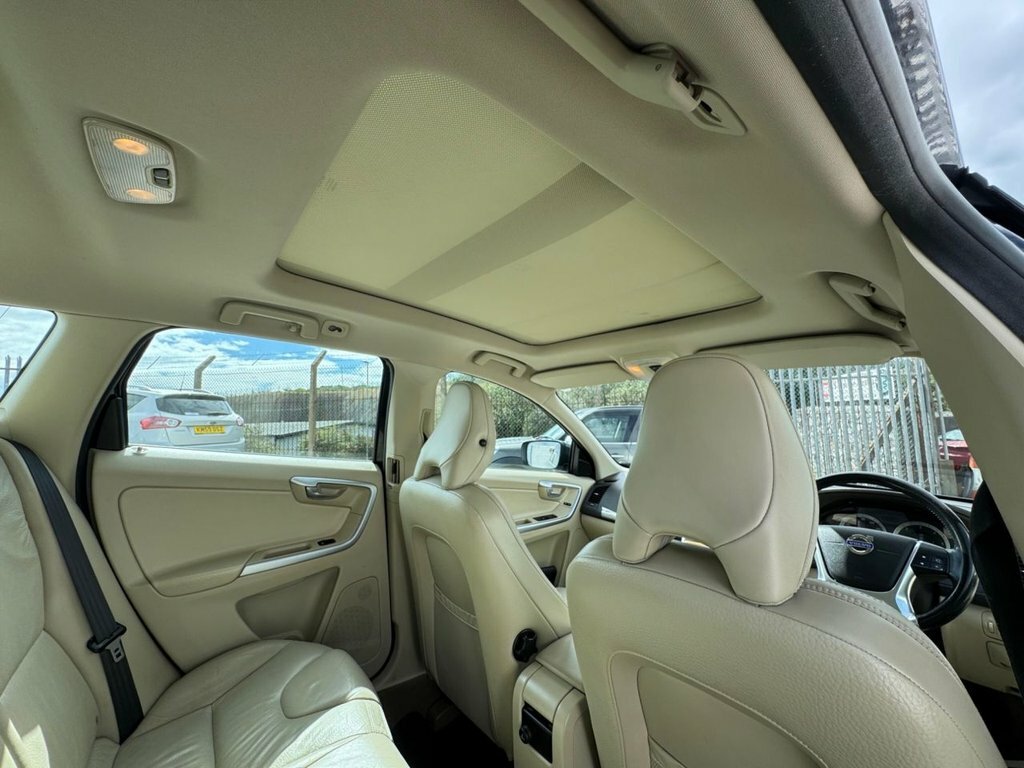 Volvo XC60 2.4L Se Lux Grey #20