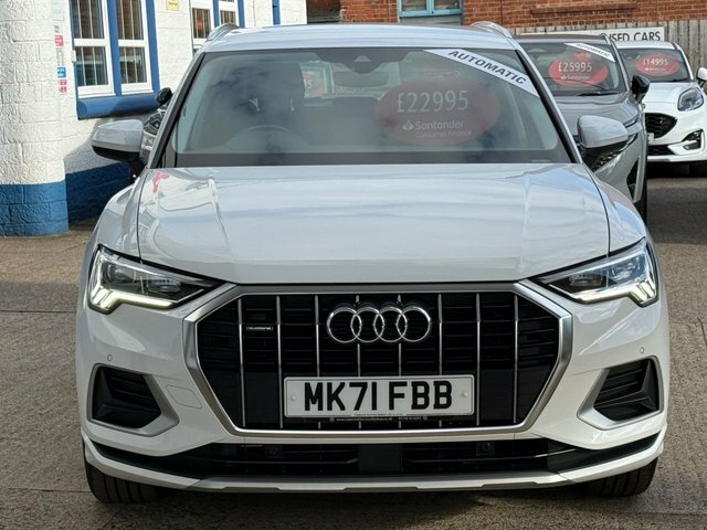 Audi Q3 Tdi 35 Sport Suv White #2