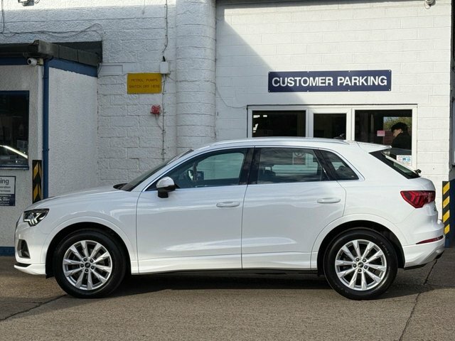 Audi Q3 Tdi 35 Sport Suv White #3