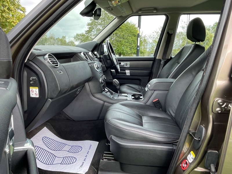 Land Rover Discovery Sdv6 Gs Grey #29