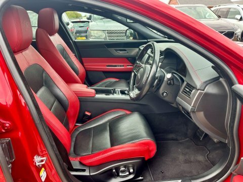 Jaguar XF 3.0D V6 S Red #4