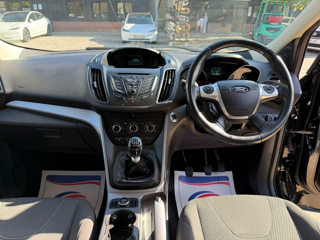 Ford Kuga 2.0 Tdci 150 Zetec 2Wd White #10