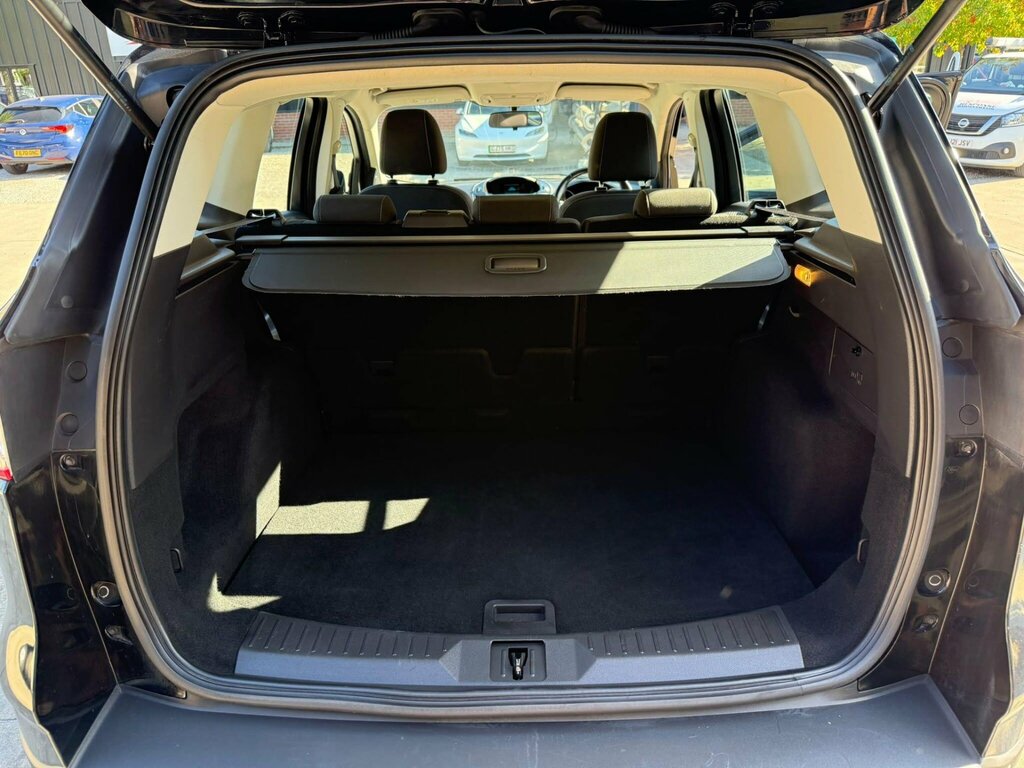 Ford Kuga 2.0 Tdci 150 Zetec 2Wd White #27
