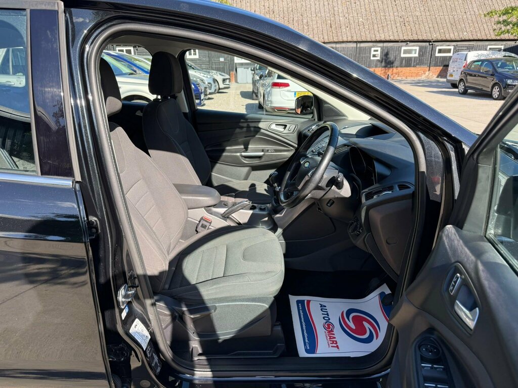 Ford Kuga 2.0 Tdci 150 Zetec 2Wd White #7