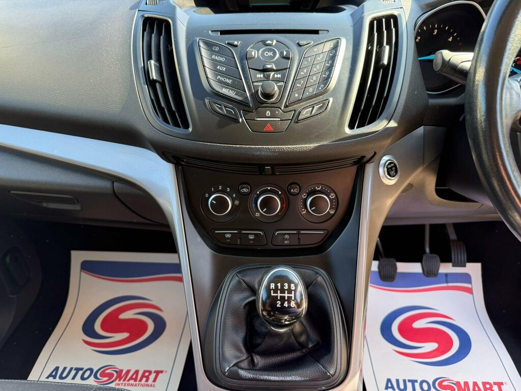 Ford Kuga 2.0 Tdci 150 Zetec 2Wd White #34