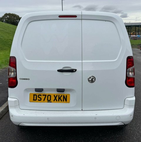 Vauxhall Combo 1.5 Combo 2300 DS70XKN White #5