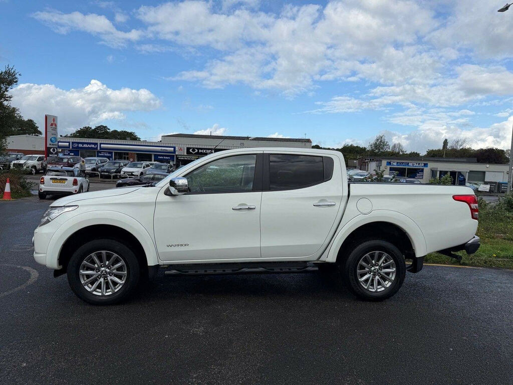 Mitsubishi L200 2.4 Di-d Dc Warrior 4Wd Euro 5 White #4