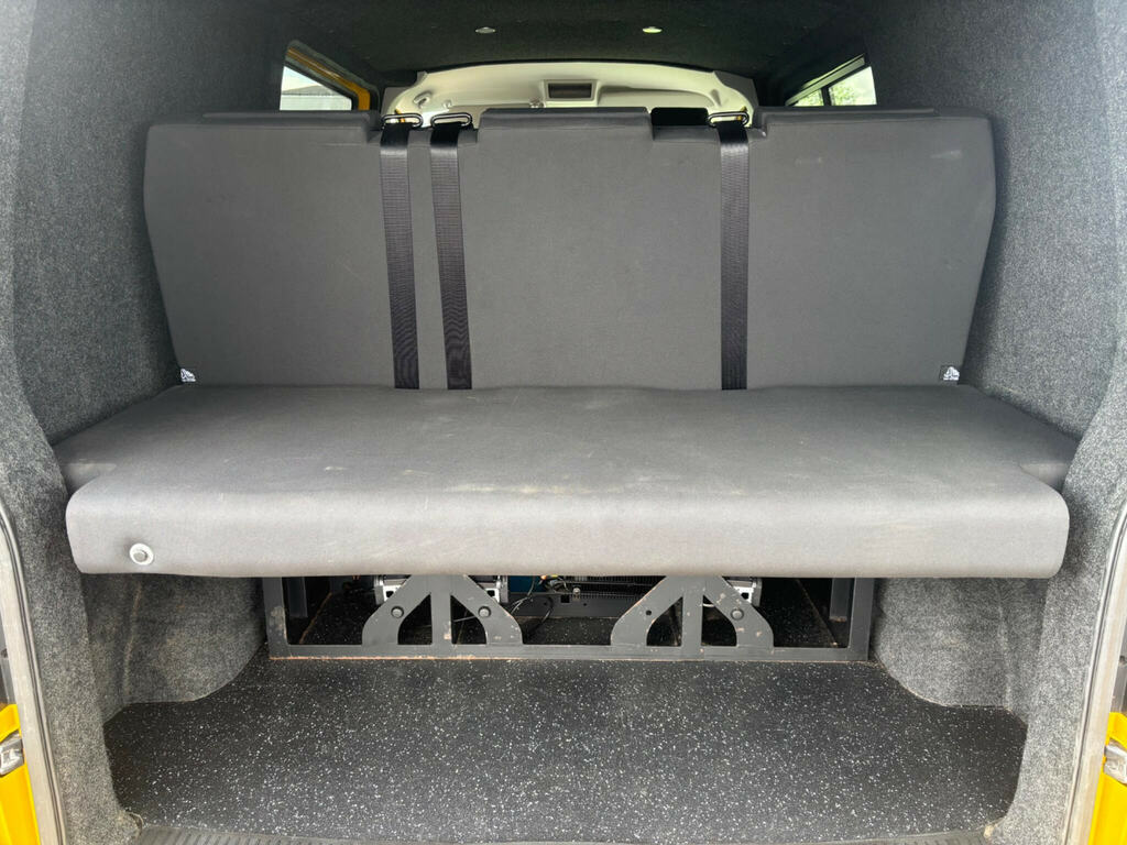 Volkswagen Transporter 2.0 Tdi Bmt 102 White #12