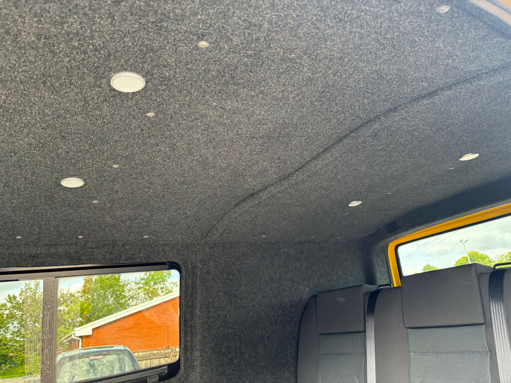 Volkswagen Transporter 2.0 Tdi Bmt 102 White #16